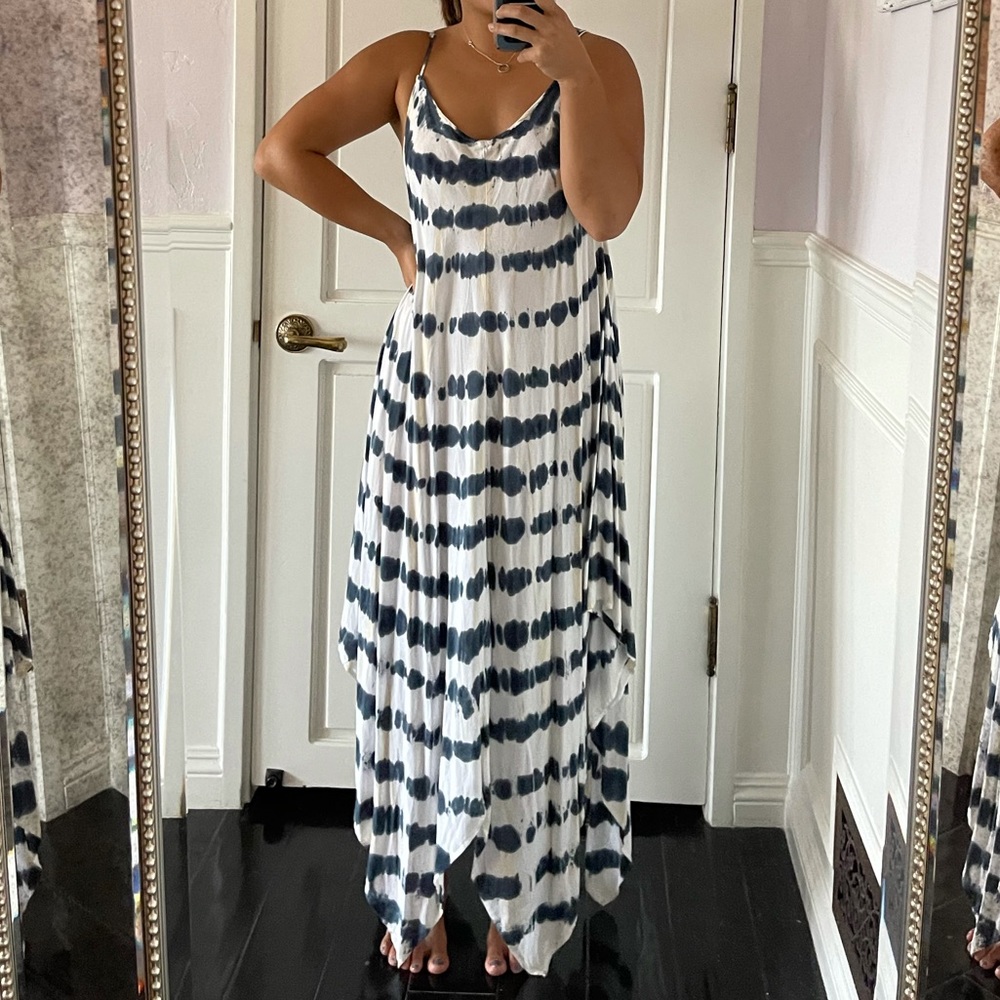 Flowy maxi dress